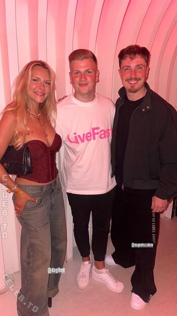 Full leaked Dagi bee private onlyfans photo