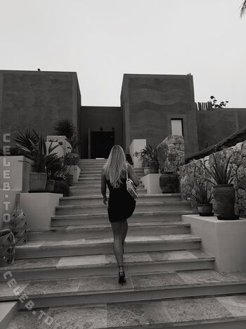 Full leaked Dagi bee private onlyfans photo