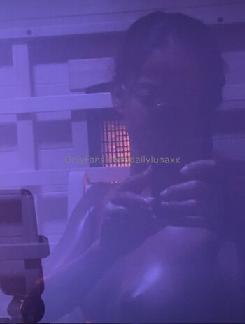 dailylunaxx
