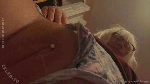 Full leaked Daisea page private onlyfans photo