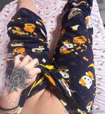Full leaked Daisea page private onlyfans photo