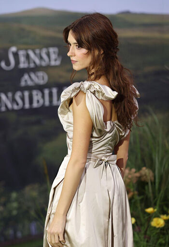 Daisy Edgar-Jones
