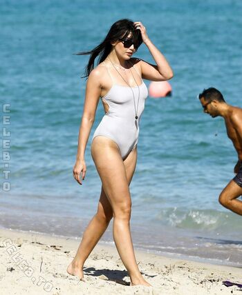 Daisy Lowe