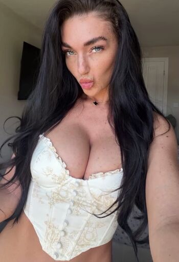 Full leaked Daisy reid private onlyfans photo