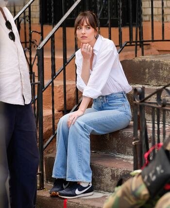 Dakota Johnson