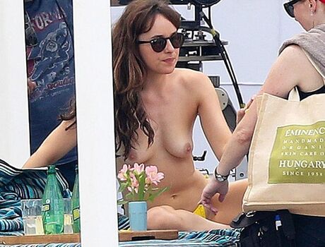 Full leaked Dakota johnson private onlyfans photo