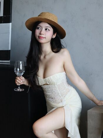 Full leaked Dan chuu page private onlyfans photo