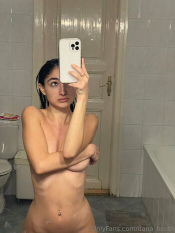 Full leaked Dana brosh  page private onlyfans photo