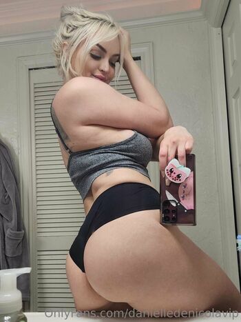 Full leaked Danielle denicola page private onlyfans photo