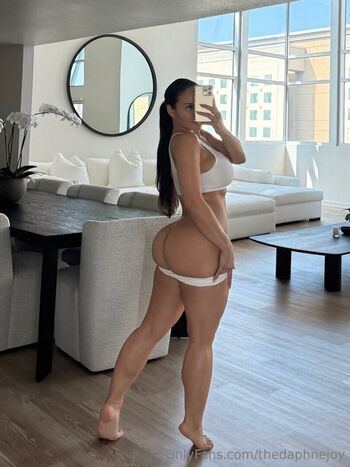Full leaked Daphnejoy private onlyfans photo