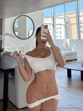 Full leaked Daphnejoy private onlyfans photo