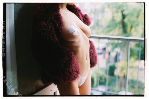 Full leaked Daria aref page private onlyfans photo
