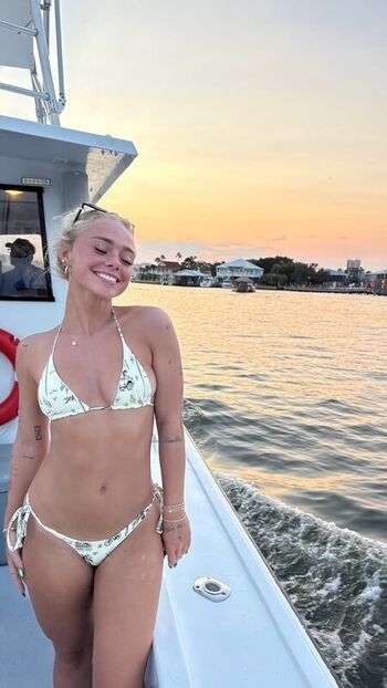 Full leaked Darianrhodess private onlyfans photo