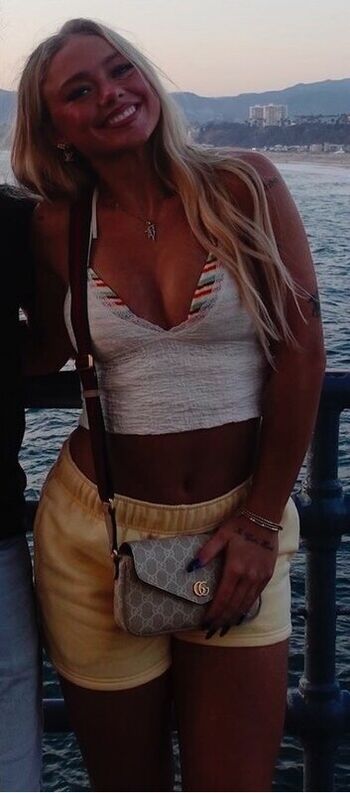 Full leaked Darianrhodess private onlyfans photo