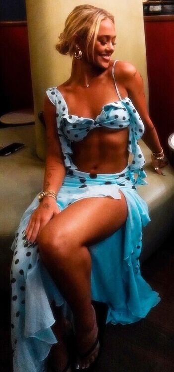 Full leaked Darianrhodess private onlyfans photo