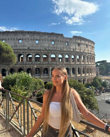 Full leaked Darija darbutaite private onlyfans photo