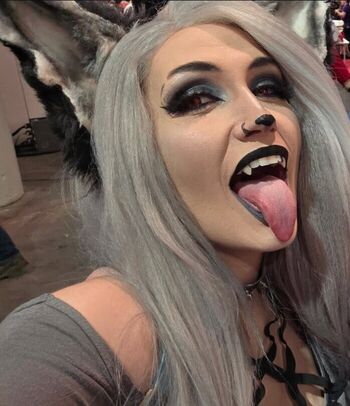 Full leaked Dawnfrostkillercosplay private onlyfans photo