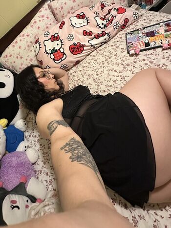 Full leaked Daydreaminvirgo private onlyfans photo