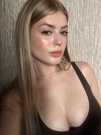 Full leaked Ddashkaz private onlyfans photo