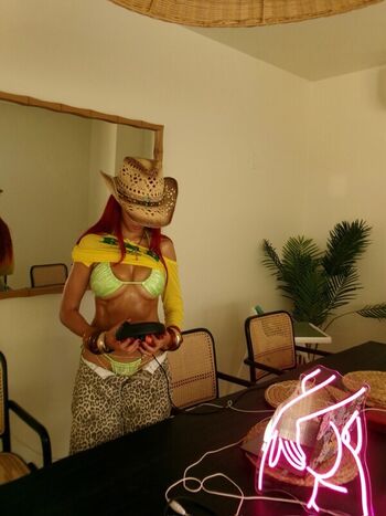Full leaked De la rose private onlyfans photo