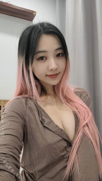 Full leaked Dear chuu private onlyfans photo