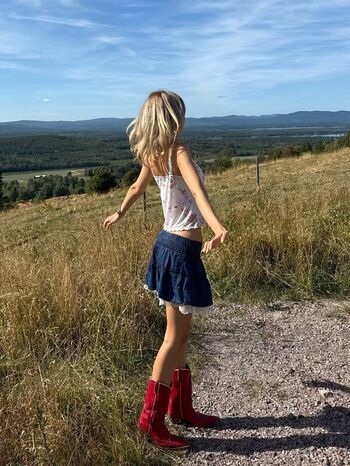 Full leaked Dear mathilda  page private onlyfans photo