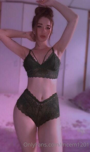 Full leaked Dearpeach xx page private onlyfans photo