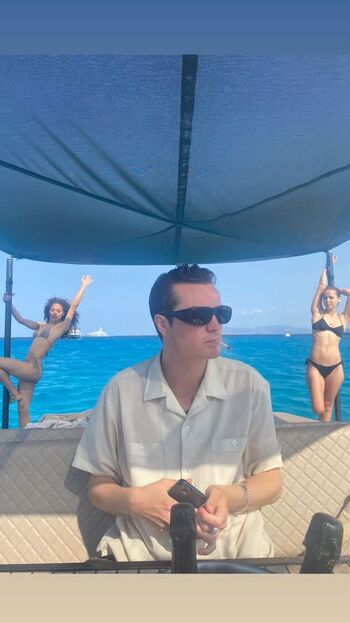 Full leaked Deba hekmat private onlyfans photo