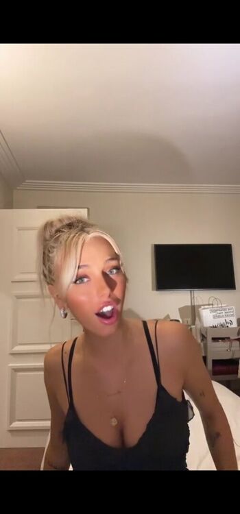 Full leaked Deborh fugere private onlyfans photo