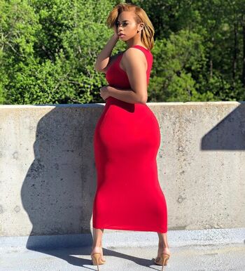 dee.lanee