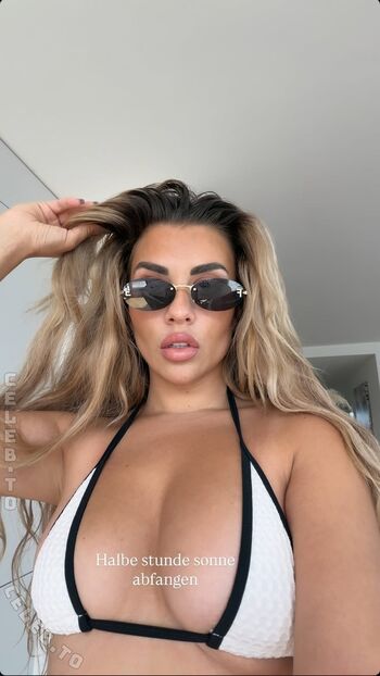 Deeanaofficial