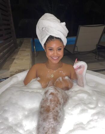 Full leaked Dejarennaee private onlyfans photo