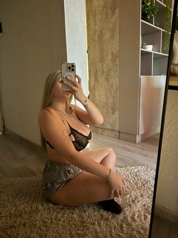 Full leaked Delfy page private onlyfans photo