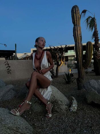 Full leaked Delilah belle hamlin private onlyfans photo