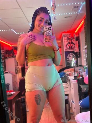 Full leaked Delilah moon private onlyfans photo