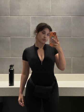 Full leaked Dellara legalbaddie private onlyfans photo