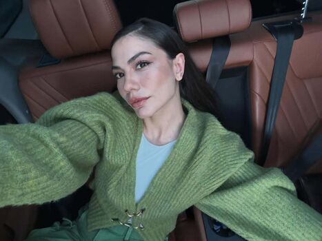 Full leaked Demet ozdemir page private onlyfans photo