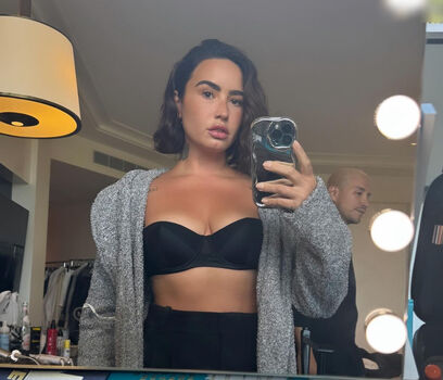 Full leaked Demi lovato page private onlyfans photo