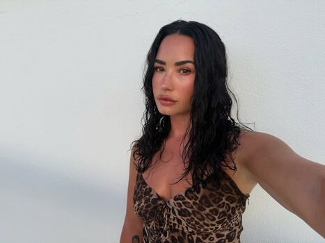 Full leaked Demi lovato page private onlyfans photo