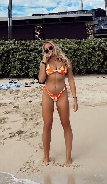 Full leaked Deniniipeninii private onlyfans photo