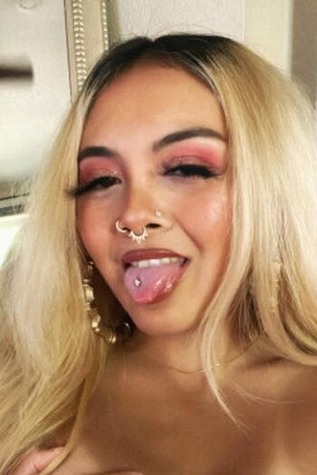 Full leaked Desiree stella renee private onlyfans photo