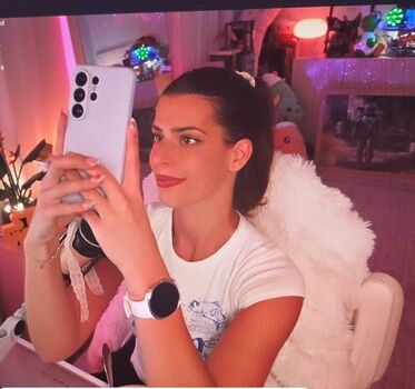 Full leaked Develique private onlyfans photo