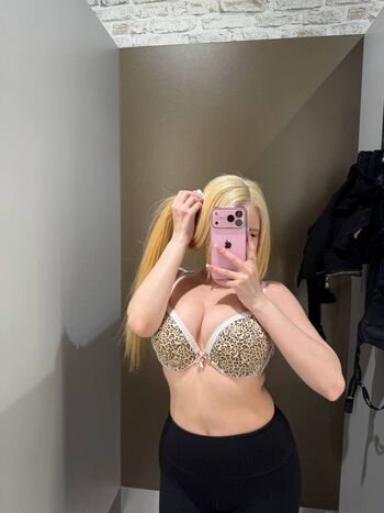 Full leaked Didaenerys private onlyfans photo