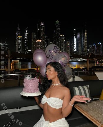 Full leaked Diilbosh private onlyfans photo