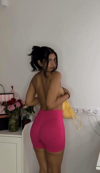 Full leaked Disha verma page private onlyfans photo