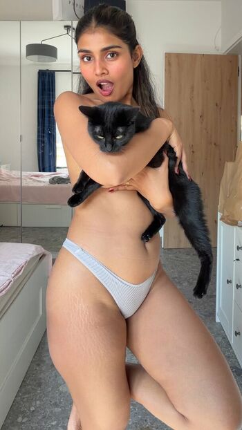 Full leaked Disha verma page private onlyfans photo