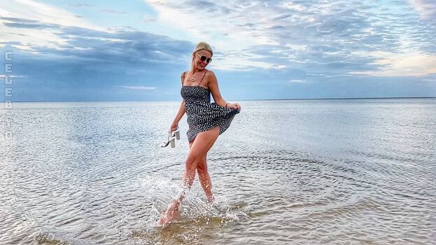 Full leaked Divaangel private onlyfans photo