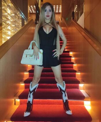 Full leaked Divina maru private onlyfans photo