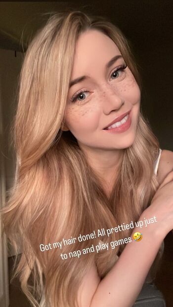 Full leaked Dizzykitten private onlyfans photo