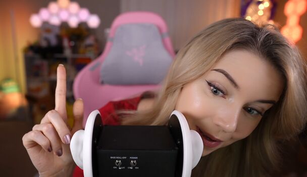 Full leaked Dizzykitten private onlyfans photo